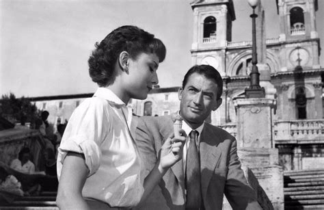 Roman Holiday Uma história de amor proibido em meio à exuberância de Roma!